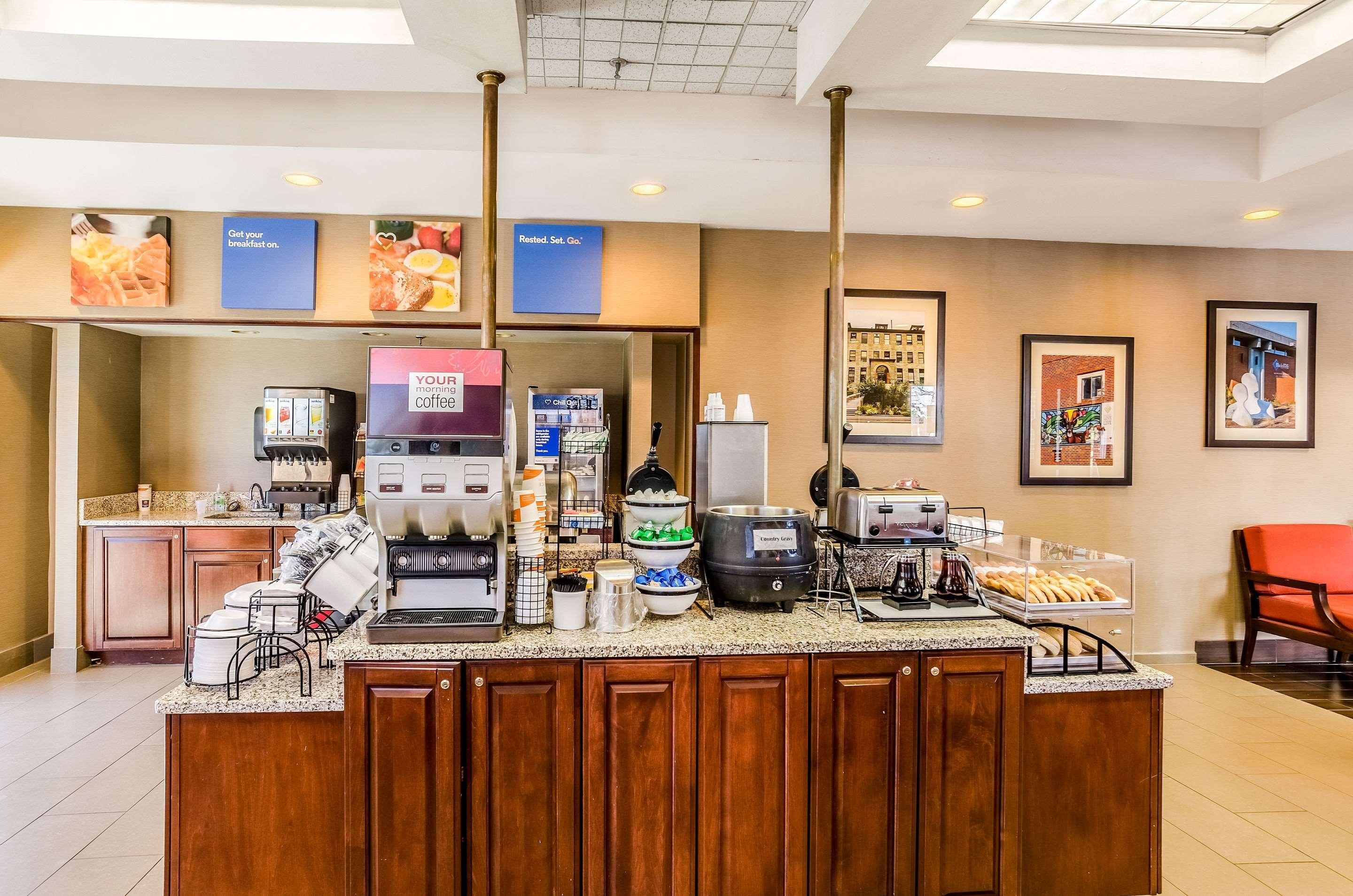 Comfort Inn Blacksburg University Area מראה חיצוני תמונה