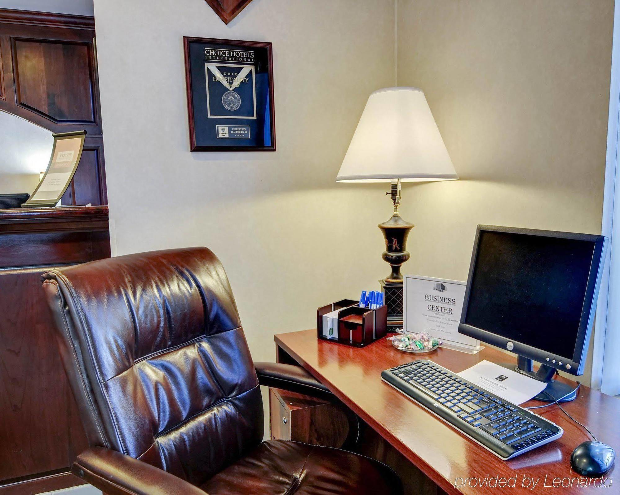 Comfort Inn Blacksburg University Area מראה חיצוני תמונה