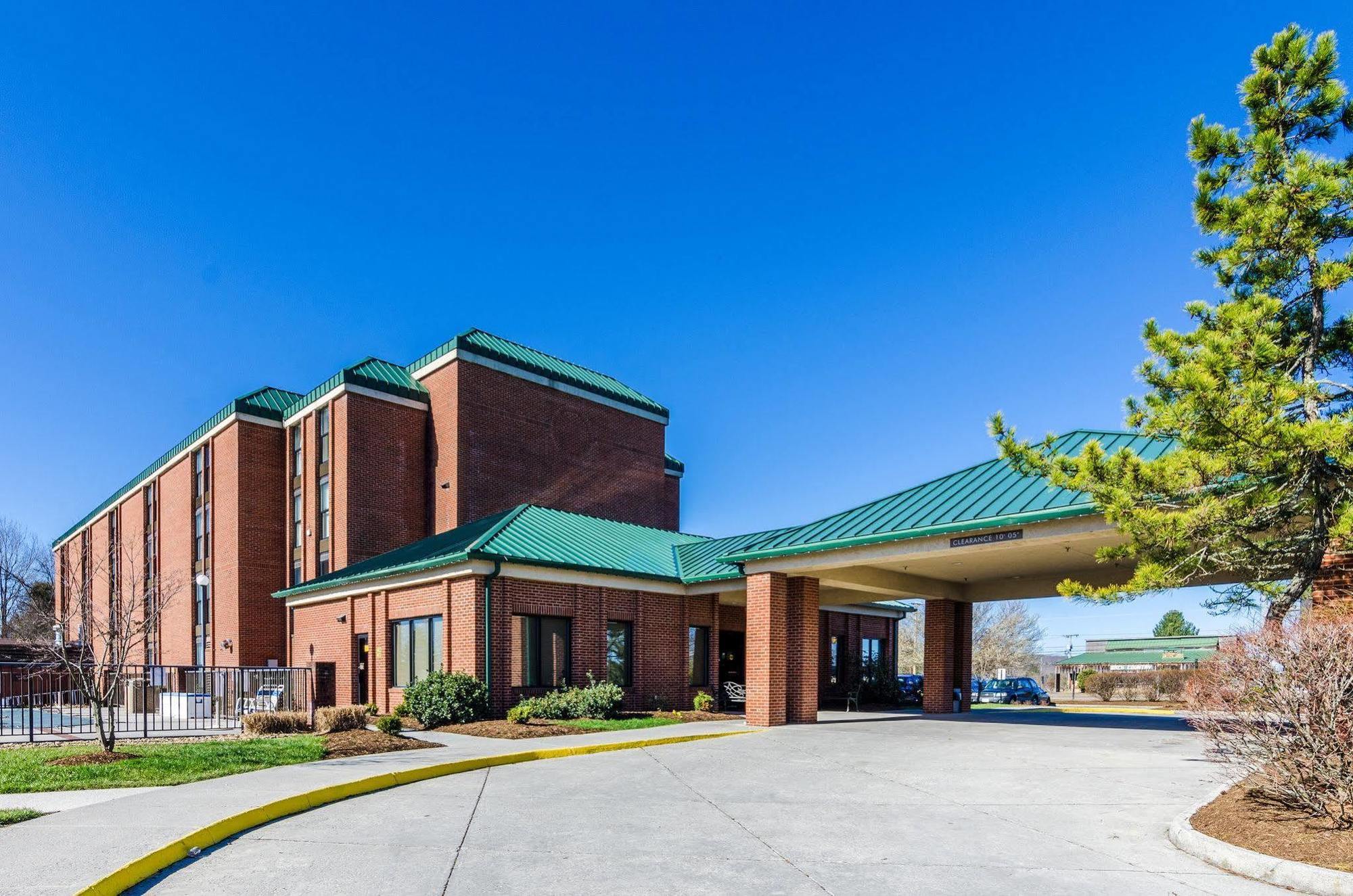 Comfort Inn Blacksburg University Area מראה חיצוני תמונה